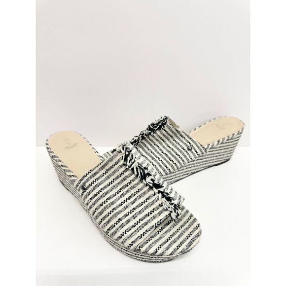 Simply Vera Wang Wedges Size 9.5 Black White Textile Upper Open Toe Sandals - Picture 3 of 11